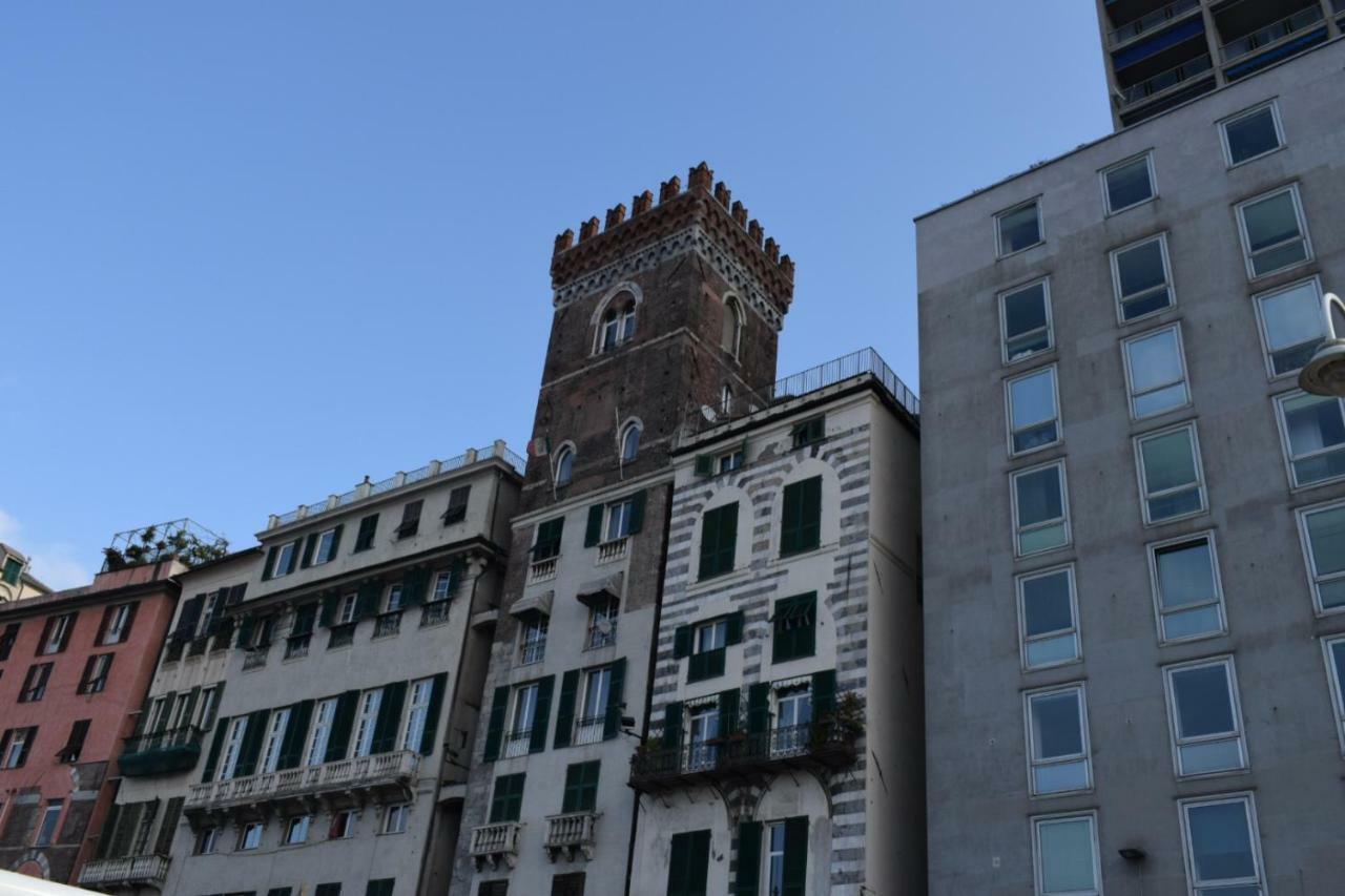 Old Port Apartment 4 Beds 热那亚 外观 照片