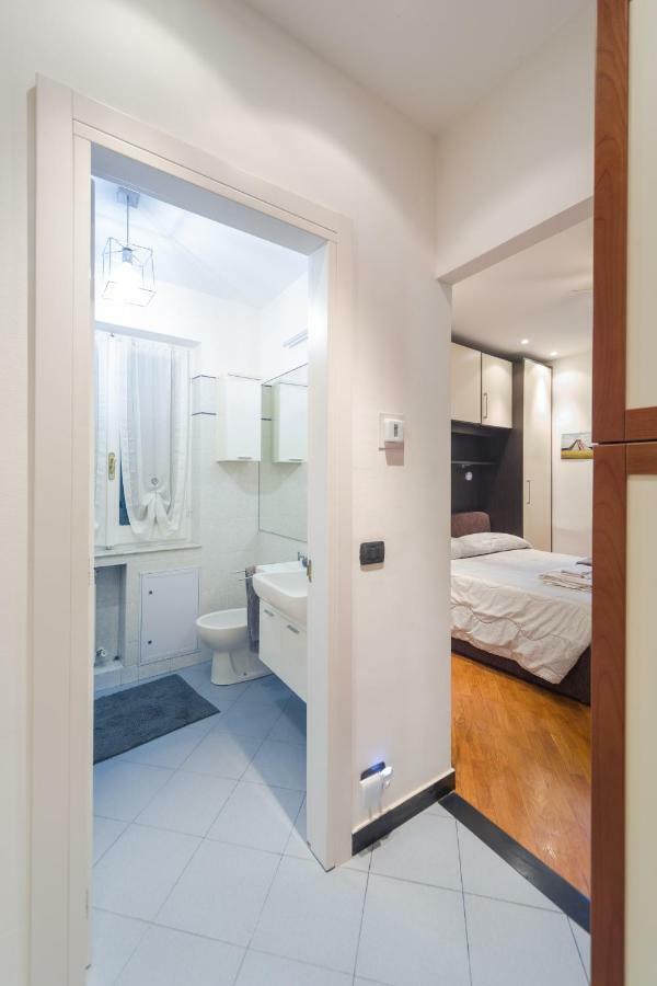 Old Port Apartment 4 Beds 热那亚 外观 照片