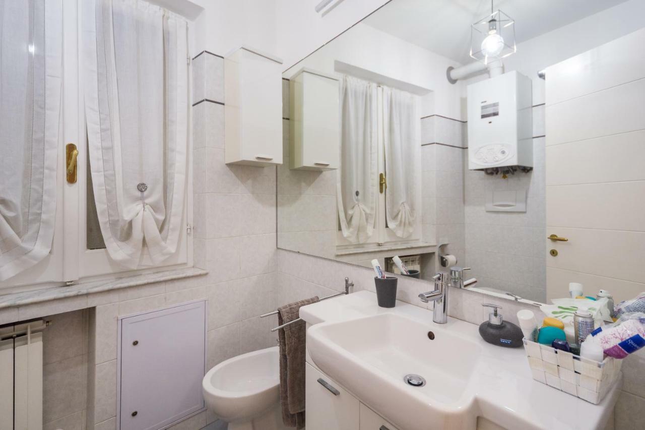 Old Port Apartment 4 Beds 热那亚 外观 照片